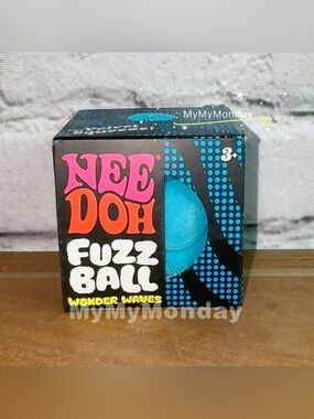 NeeDoh Fuzz Ball Blue